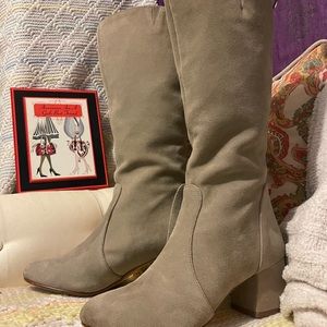 Steve Madden knee high grey suede boots 8.5M thick heel